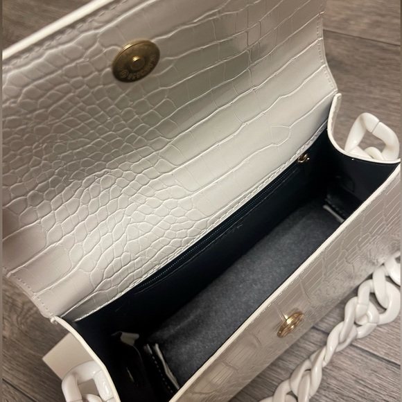 WHITE CROC SHOULDER BAG. - Picture 6 of 7